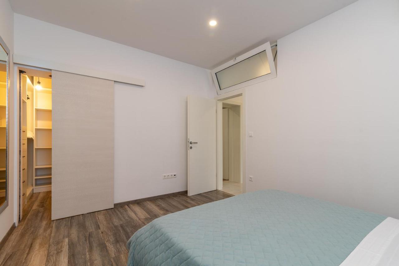 Apartment Soric Трогир Екстериор снимка