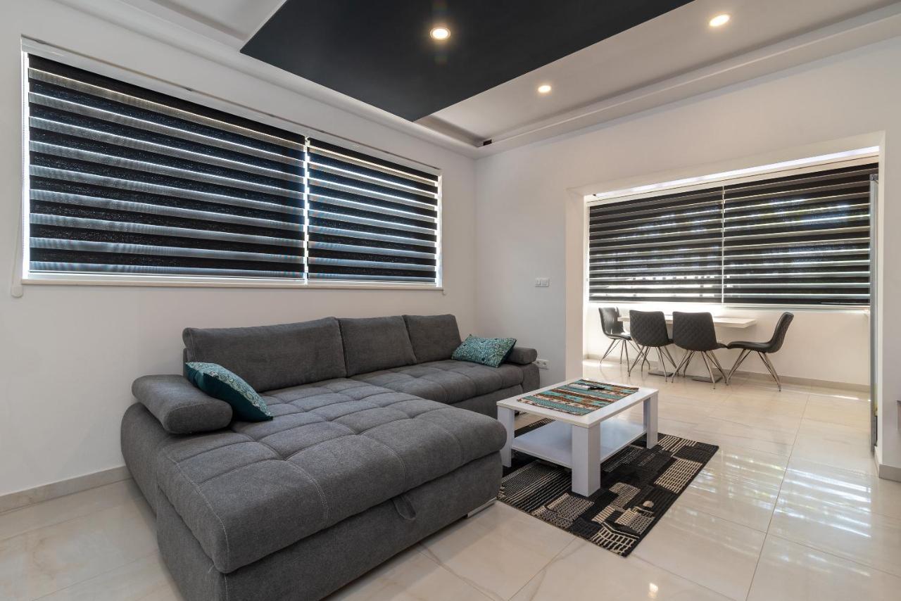 Apartment Soric Трогир Екстериор снимка