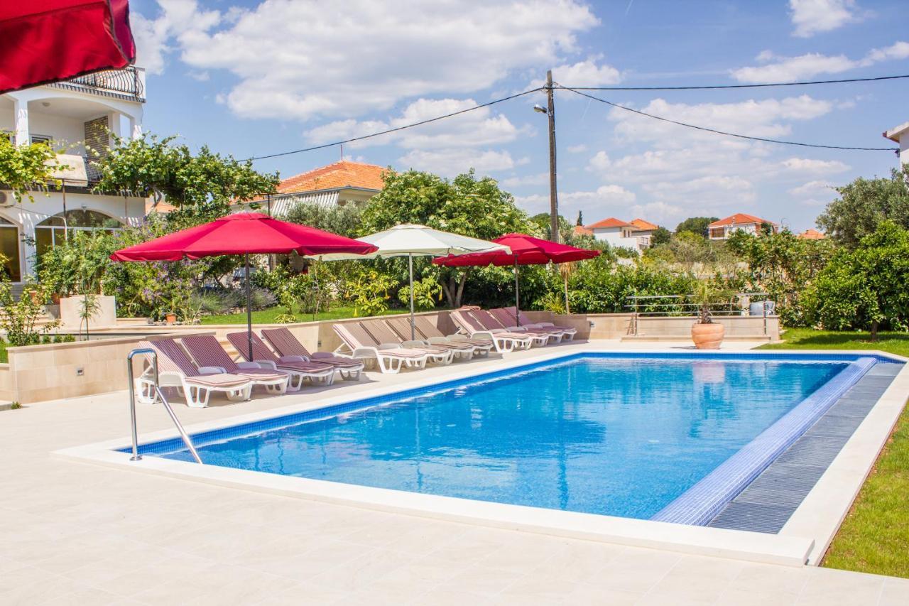 Apartment Soric Трогир Екстериор снимка