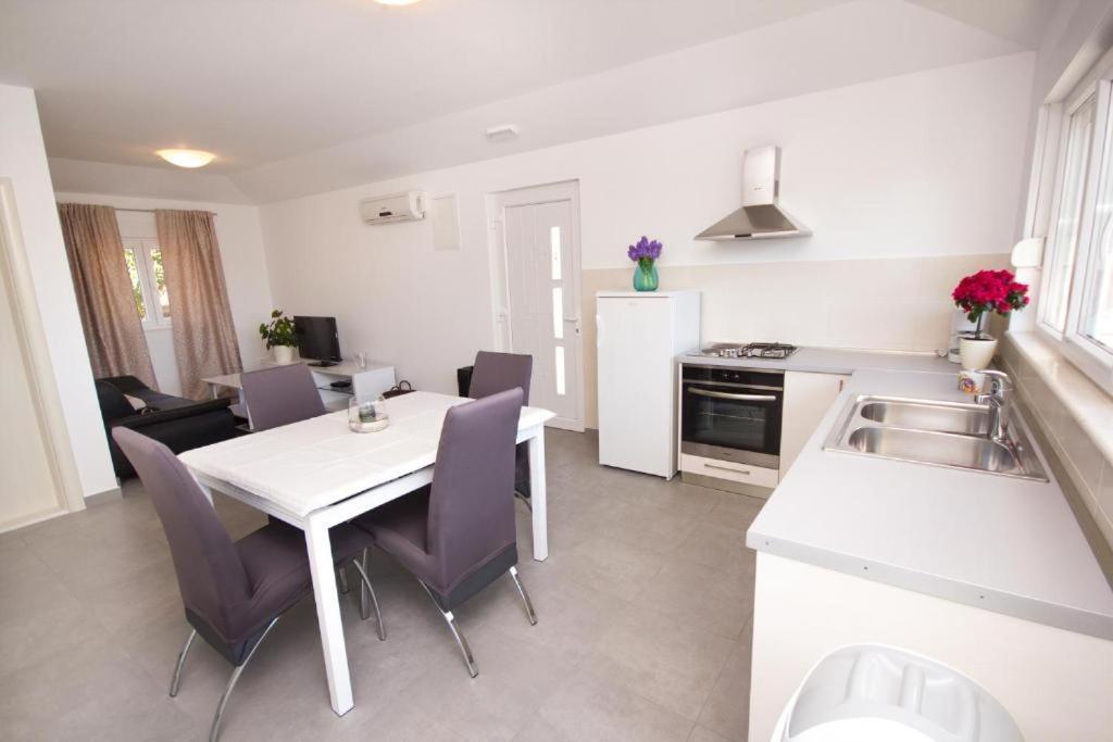 Apartment Soric Трогир Екстериор снимка